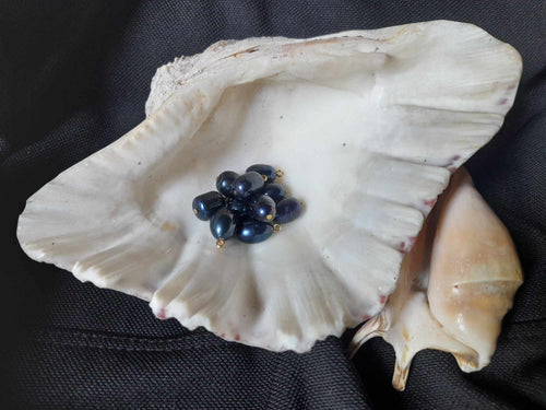 Authentic sea water pearl pendant