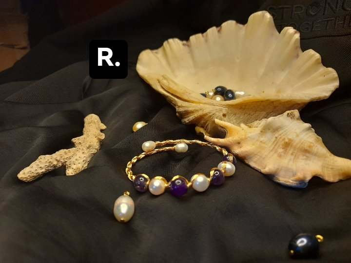 sea water pearls bracelet